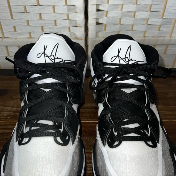 Kyrie Infinity TB 'White Black' 2022 Men’s 9 AMAZING CONDITION - Picture 8 of 11